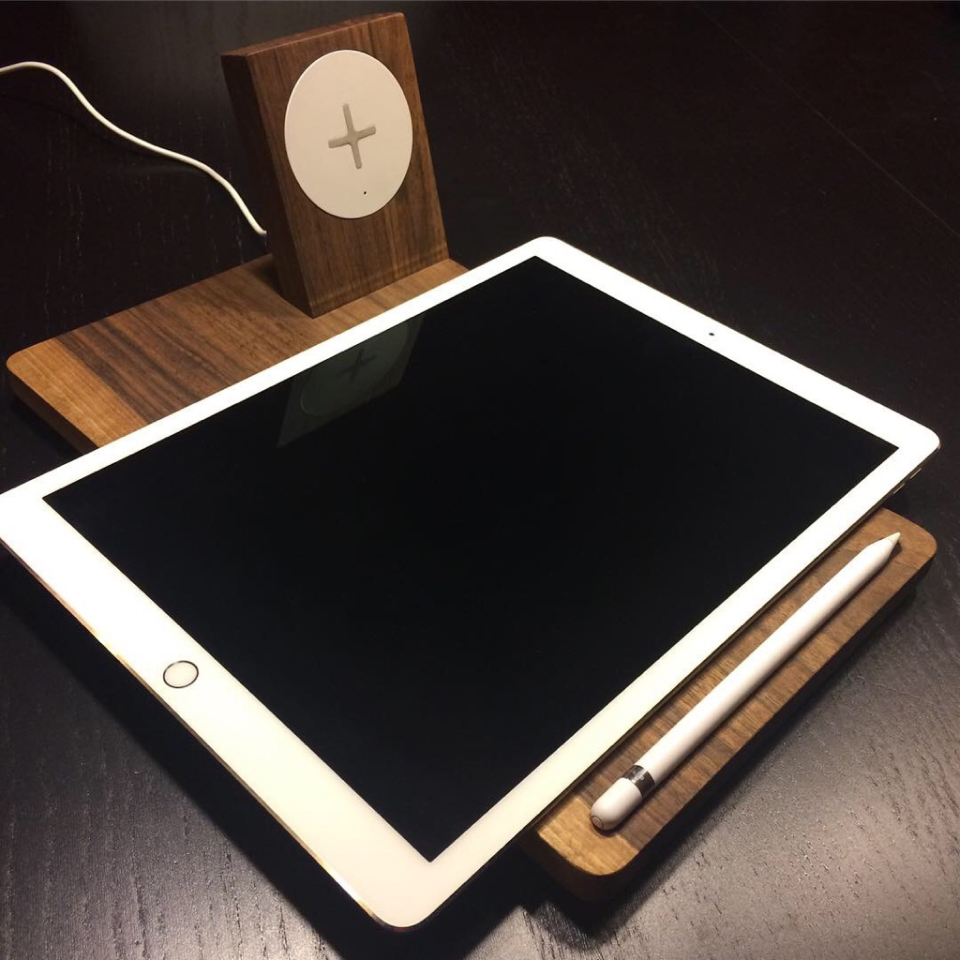 Iphone and Ipad docking station